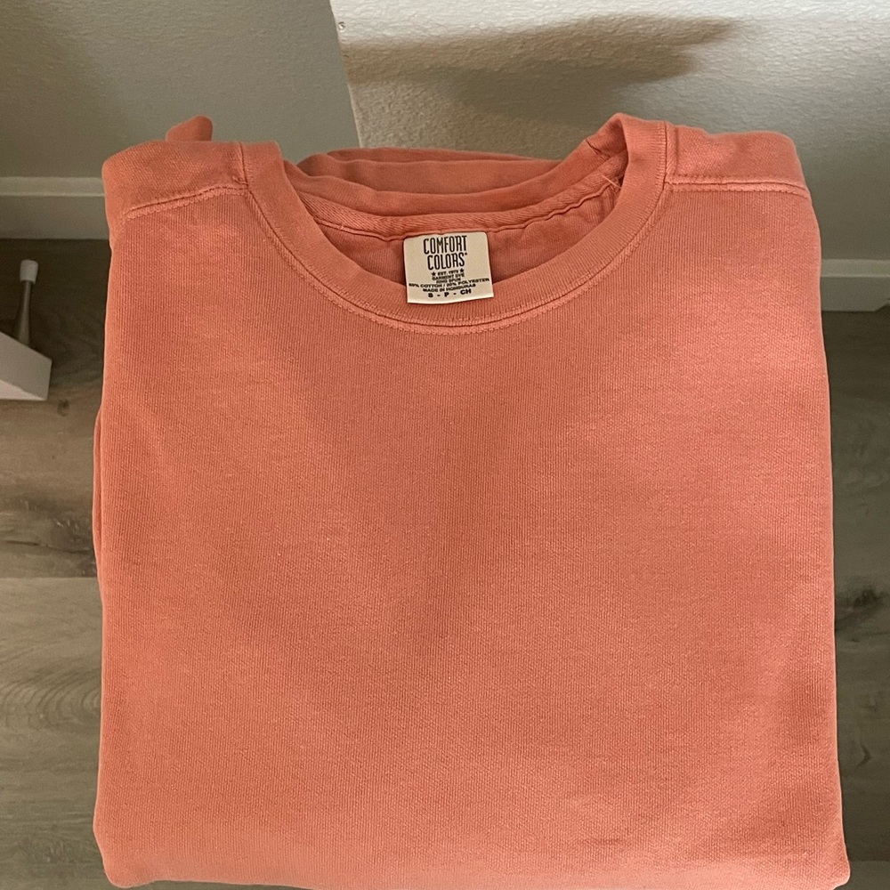Comfort Colors Men's Coral Crewneck Sweater